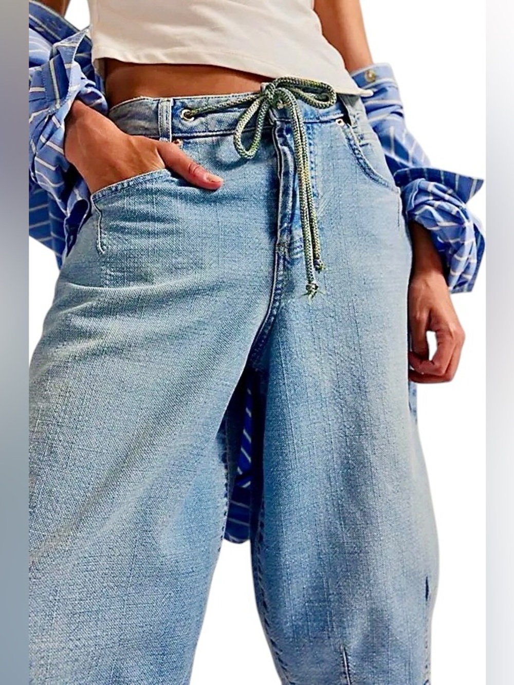 NWT Free People x We The Free Amanda Cropped Barrel Denim Jeans in Amor Waist